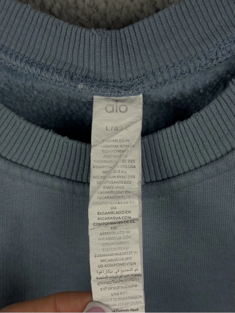alo Accolade Crew Neck Blue Pullover Sz L (FLAWS)
